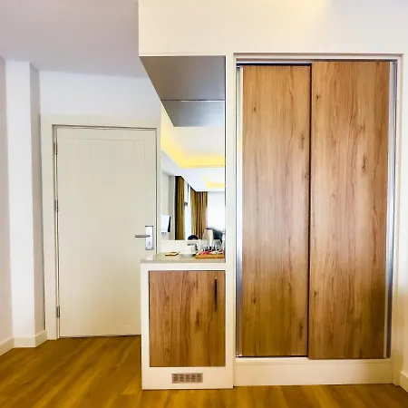 Dedeoglu Port Hotel *