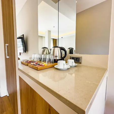 Dedeoglu Port Szálloda *