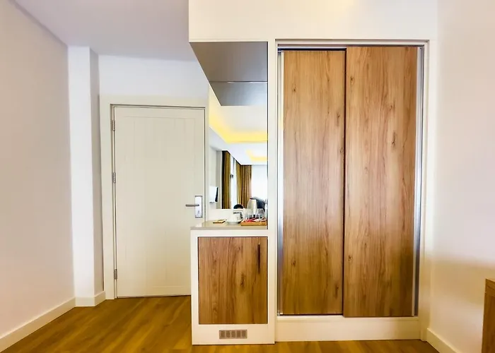 Dedeoglu Port Hotel *