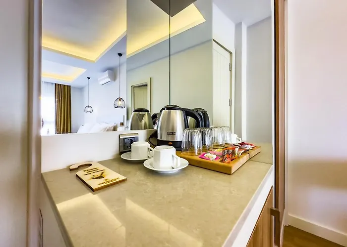 מלון Dedeoglu Port *